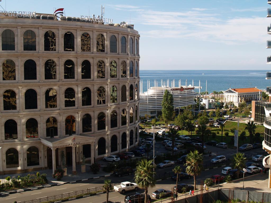 Apart Hotel Orbi Sea Towers Batumi Esterno foto
