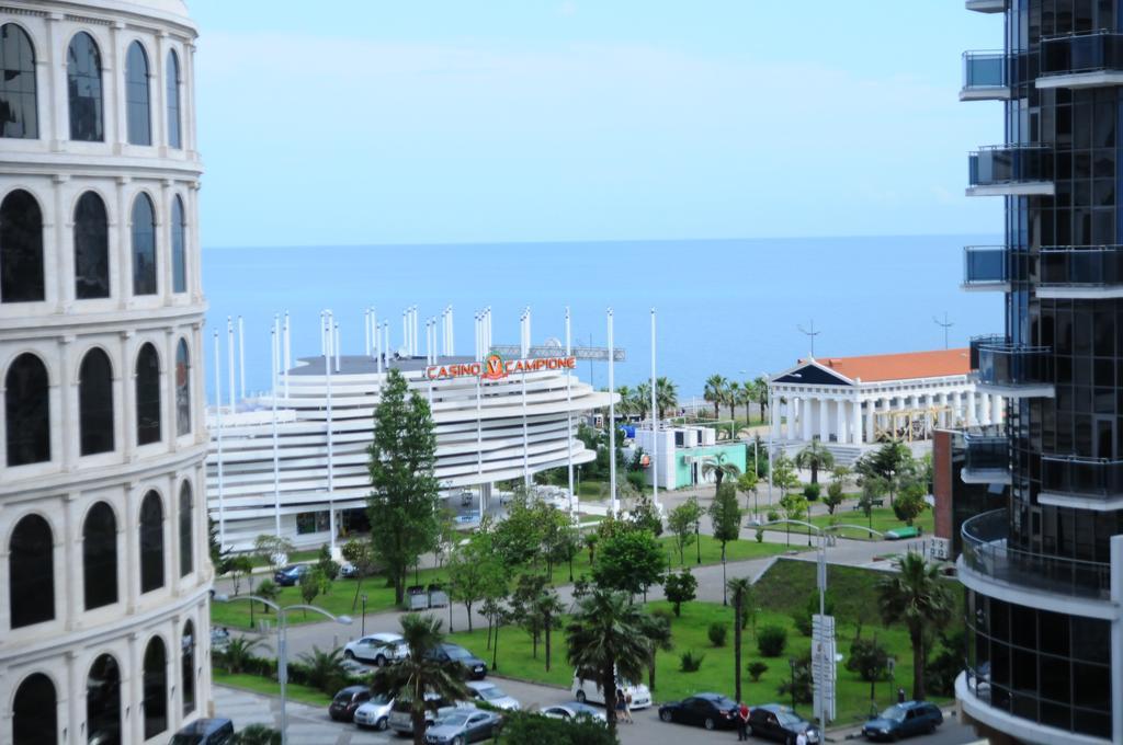 Apart Hotel Orbi Sea Towers Batumi Esterno foto
