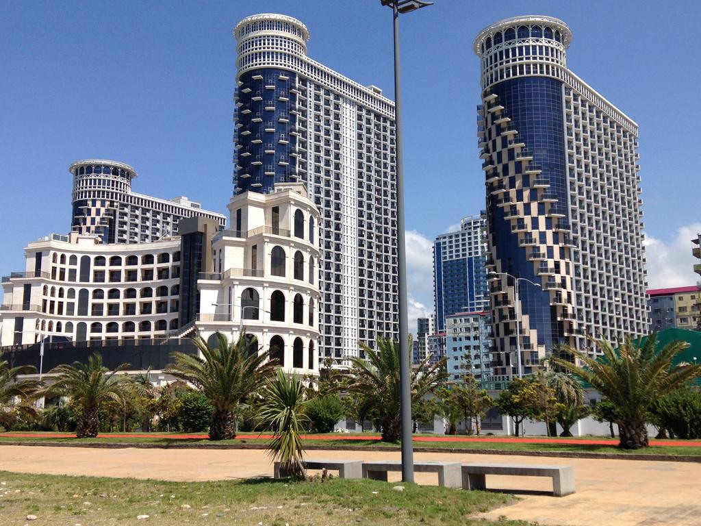 Apart Hotel Orbi Sea Towers Batumi Esterno foto