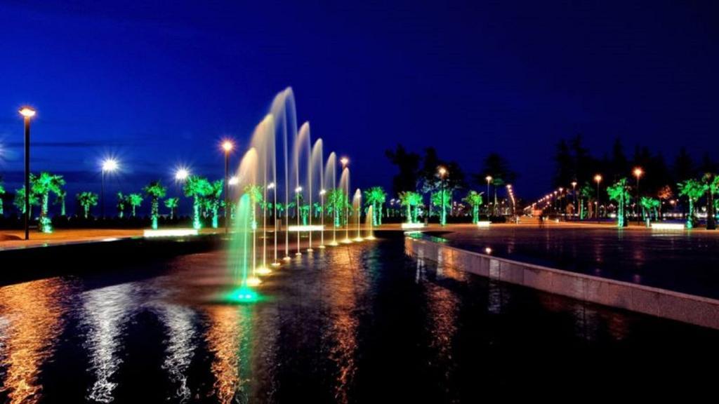 Apart Hotel Orbi Sea Towers Batumi Esterno foto