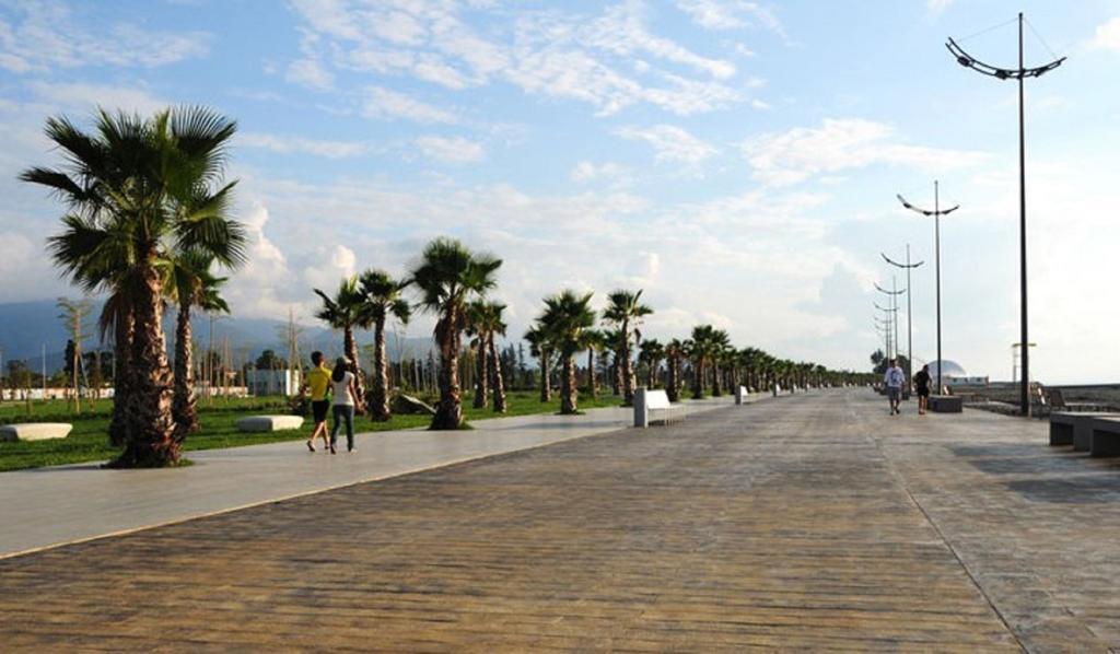 Apart Hotel Orbi Sea Towers Batumi Esterno foto