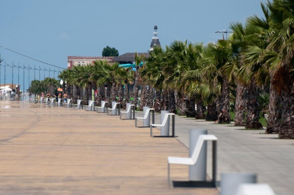 Apart Hotel Orbi Sea Towers Batumi Esterno foto